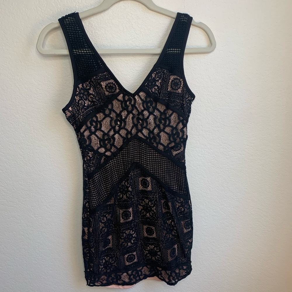 Alt. B Black Lace BodyCon Dress Size: M